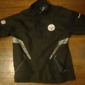Pittsburgh Steelers Reebok On Field Sz Small windbreaker jacket black white